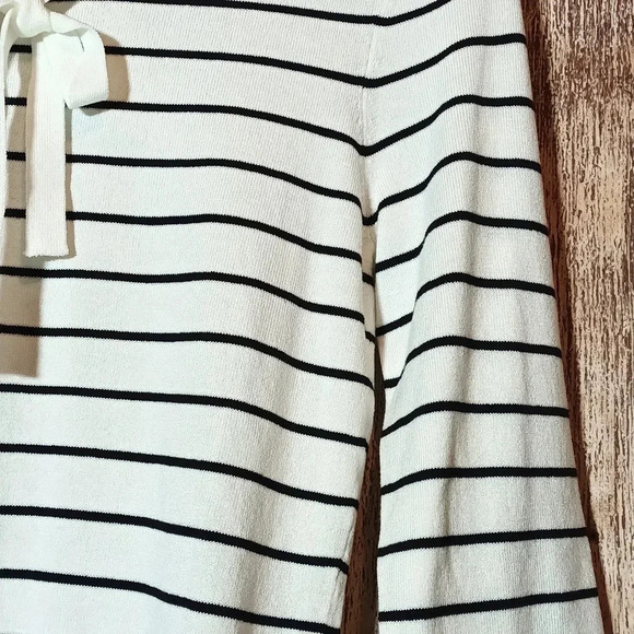 NEW White House Black Market striped bow tie sweater 3/4 sleeves striped XS - Picture 5 of 11